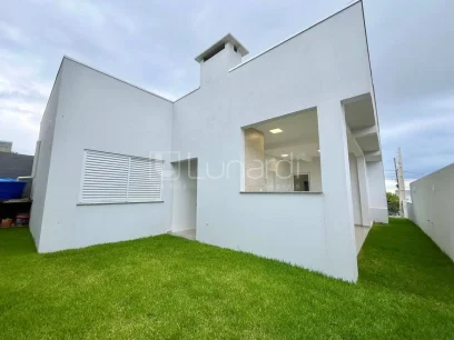 Casa com 3 Dormitórios - Miniatura - Lunardi Imóveis