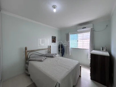 Casa com 2 Dormitórios - Miniatura - Lunardi Imóveis