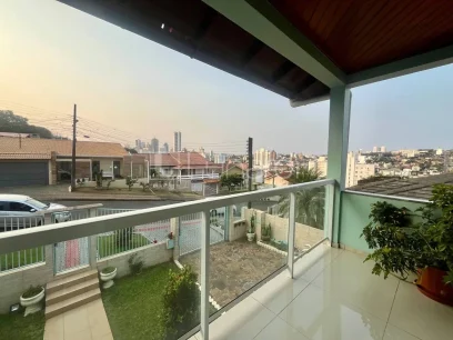 Casa com 4 Dormitórios - Miniatura - Lunardi Imóveis