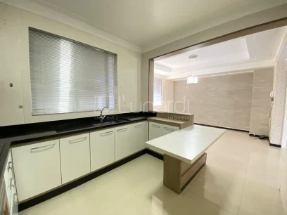 Sobrado com 3 Dormitórios - Miniatura - Lunardi Imóveis