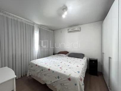 Casa com 4 Dormitórios - Miniatura - Lunardi Imóveis