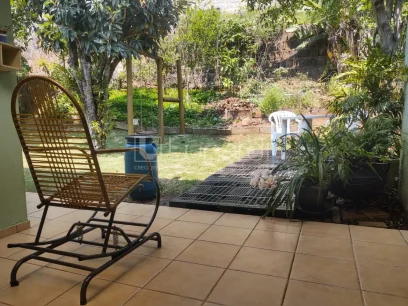 Casa com 4 Dormitórios - Miniatura - Lunardi Imóveis