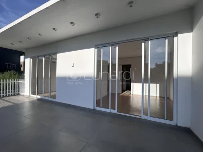 Casa com 4 Dormitórios - Miniatura - Lunardi Imóveis