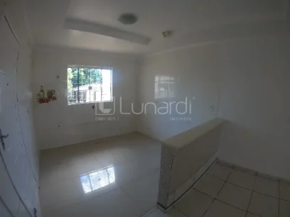 Casa com 2 Dormitórios - Miniatura - Lunardi Imóveis