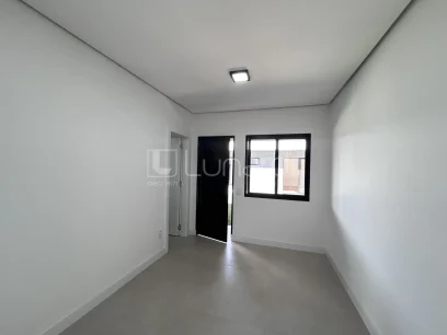 Casa com 3 Dormitórios - Miniatura - Lunardi Imóveis