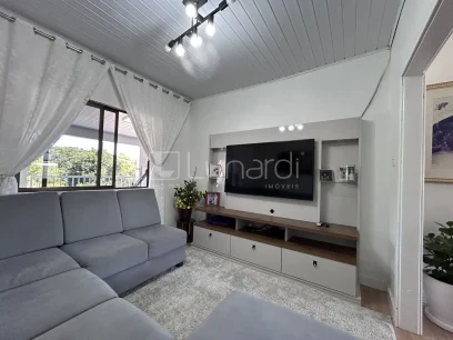 Casa com 3 Dormitórios - Miniatura - Lunardi Imóveis