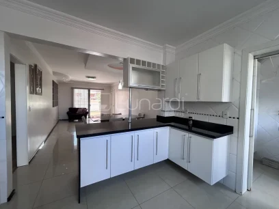 Apartamento com 3 Dormitórios - Lunardi Imóveis