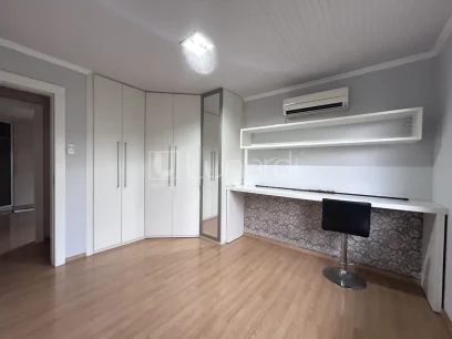 Casa com 4 Dormitórios - Miniatura - Lunardi Imóveis