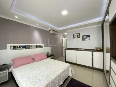 Casa com 3 Dormitórios - Miniatura - Lunardi Imóveis