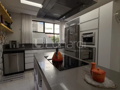 Apartamento com 4 Dormitórios - Miniatura - Lunardi Imóveis