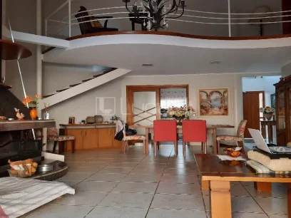 Casa com 4 Dormitórios - Miniatura - Lunardi Imóveis