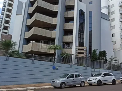 Apartamento com 4 Dormitórios - Lunardi Imóveis