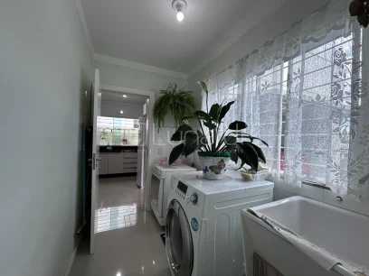 Casa com 2 Dormitórios - Miniatura - Lunardi Imóveis