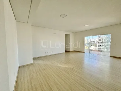 Cobertura com 4 Dormitórios - Miniatura - Lunardi Imóveis