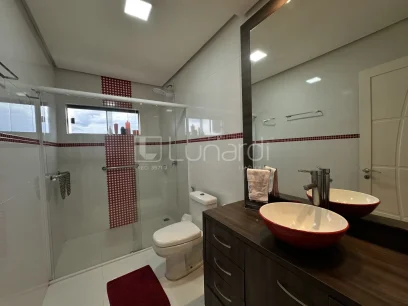 Casa com 3 Dormitórios - Miniatura - Lunardi Imóveis