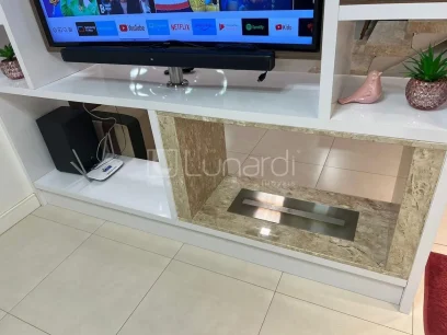 Sobrado com 3 Suítes - Miniatura - Lunardi Imóveis