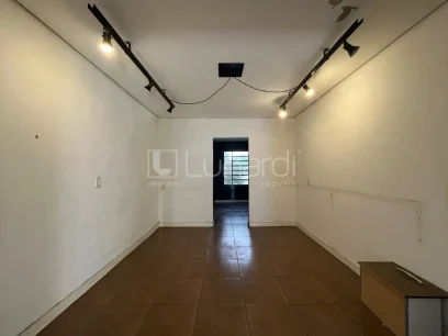 Casa com 3 Dormitórios - Miniatura - Lunardi Imóveis