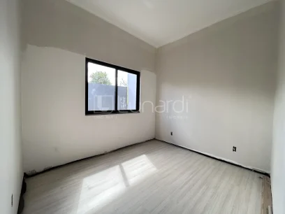 Casa com 3 Dormitórios - Miniatura - Lunardi Imóveis