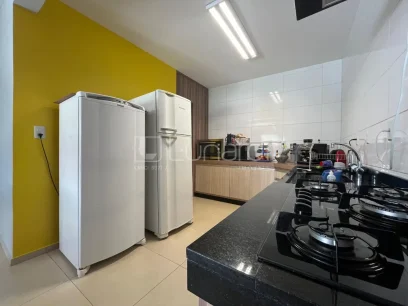 Casa com 3 Dormitórios - Miniatura - Lunardi Imóveis