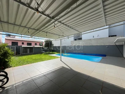 Casa com 3 Dormitórios - Miniatura - Lunardi Imóveis