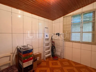 Casa com 3 Dormitórios - Miniatura - Lunardi Imóveis