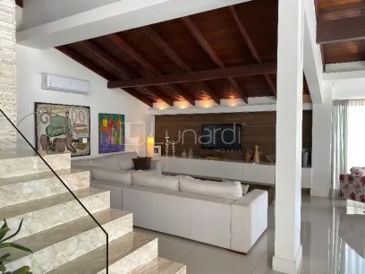 Casa com 4 Suítes - Miniatura - Lunardi Imóveis