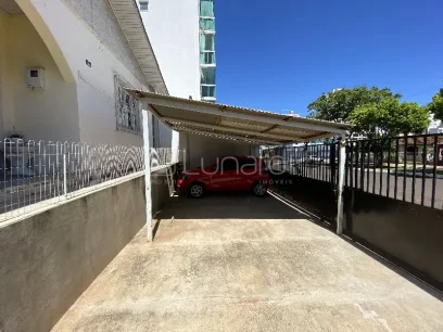 Casa com 3 Dormitórios - Miniatura - Lunardi Imóveis