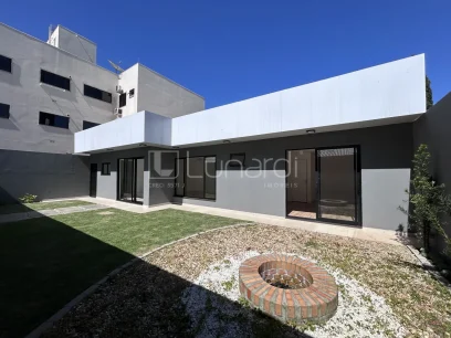 Casa com 3 Dormitórios - Miniatura - Lunardi Imóveis