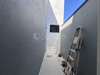 Casa com 3 Dormitórios - Miniatura - Lunardi Imóveis