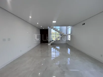 Casa com 4 Dormitórios - Miniatura - Lunardi Imóveis