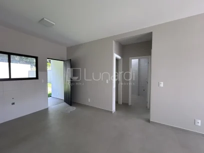 Casa com 2 Dormitórios - Miniatura - Lunardi Imóveis