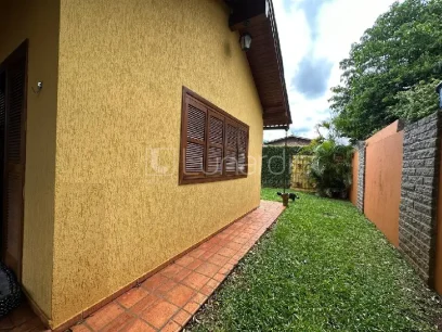 Casa com 3 Dormitórios - Miniatura - Lunardi Imóveis