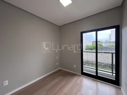 Sobrado com 3 Dormitórios - Miniatura - Lunardi Imóveis