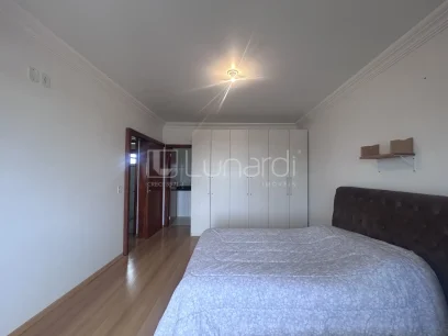 Casa com 3 Dormitórios - Miniatura - Lunardi Imóveis