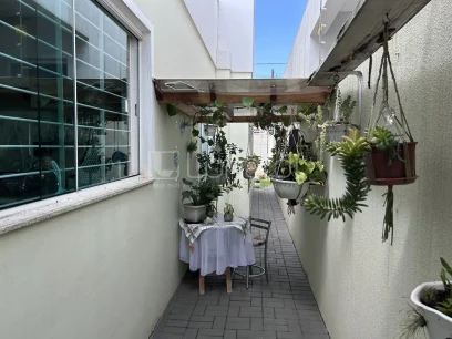 Casa com 2 Dormitórios - Miniatura - Lunardi Imóveis