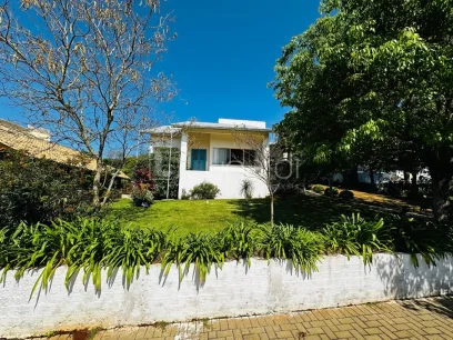 Casa com 4 Dormitórios - Miniatura - Lunardi Imóveis