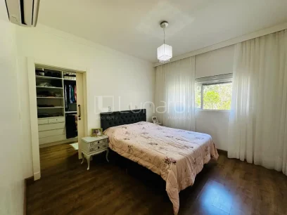 Casa com 4 Dormitórios - Miniatura - Lunardi Imóveis