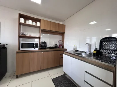 Apartamento com 2 Dormitórios - Miniatura - Lunardi Imóveis