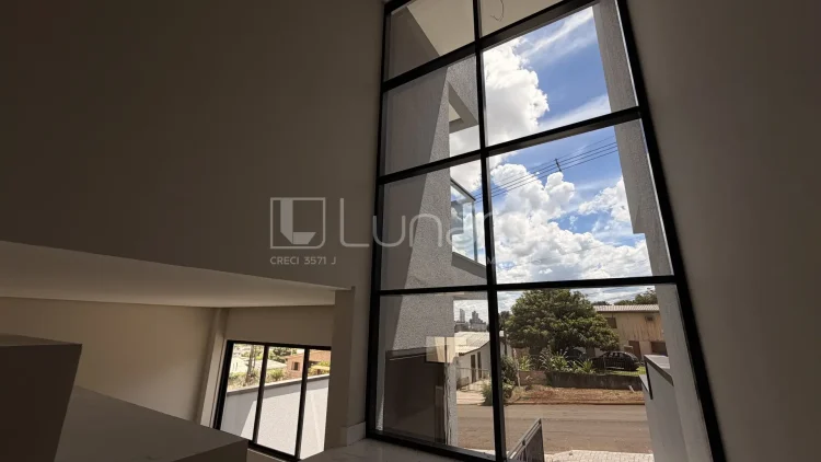 Sobrado com 3 Dormitórios - Lunardi Imóveis