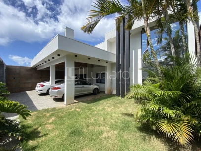 Casa com 3 Dormitórios - Miniatura - Lunardi Imóveis