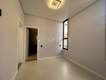 Casa com 2 Dormitórios - Miniatura - Lunardi Imóveis