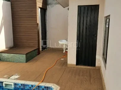 Casa com 3 Dormitórios - Miniatura - Lunardi Imóveis