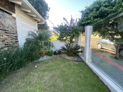 Casa com 3 Dormitórios - Miniatura - Lunardi Imóveis