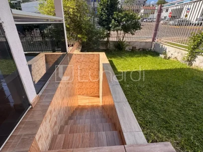 Casa com 6 Dormitórios - Miniatura - Lunardi Imóveis