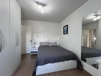 Casa com 4 Dormitórios - Miniatura - Lunardi Imóveis