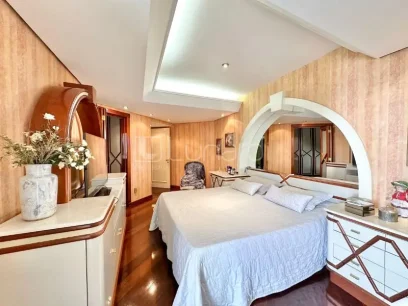 Cobertura com 4 Dormitórios - Miniatura - Lunardi Imóveis