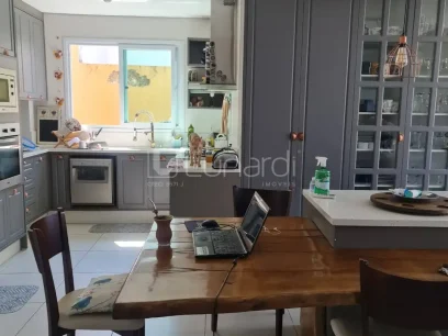 Casa com 3 Dormitórios - Miniatura - Lunardi Imóveis