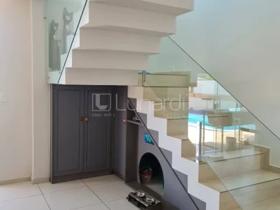 Casa com 3 Dormitórios - Miniatura - Lunardi Imóveis