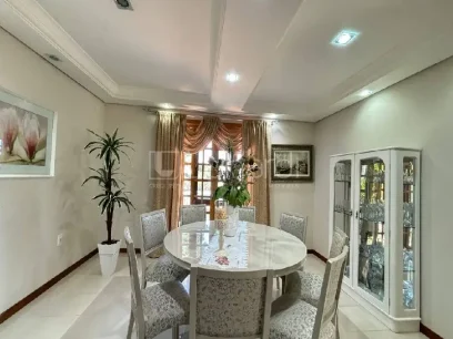 Casa com 4 Dormitórios - Miniatura - Lunardi Imóveis