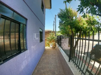 Casa com 3 Dormitórios - Miniatura - Lunardi Imóveis